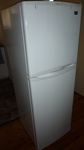 Medium-sized fridge/freezer 